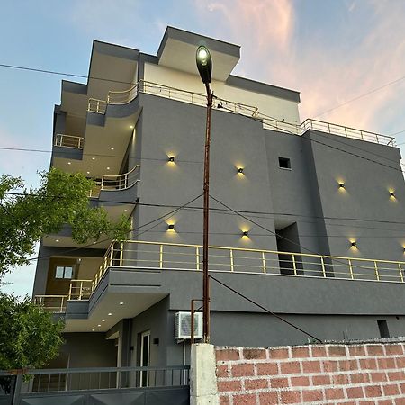 Mico'S Apartments Vlorë Exteriér fotografie