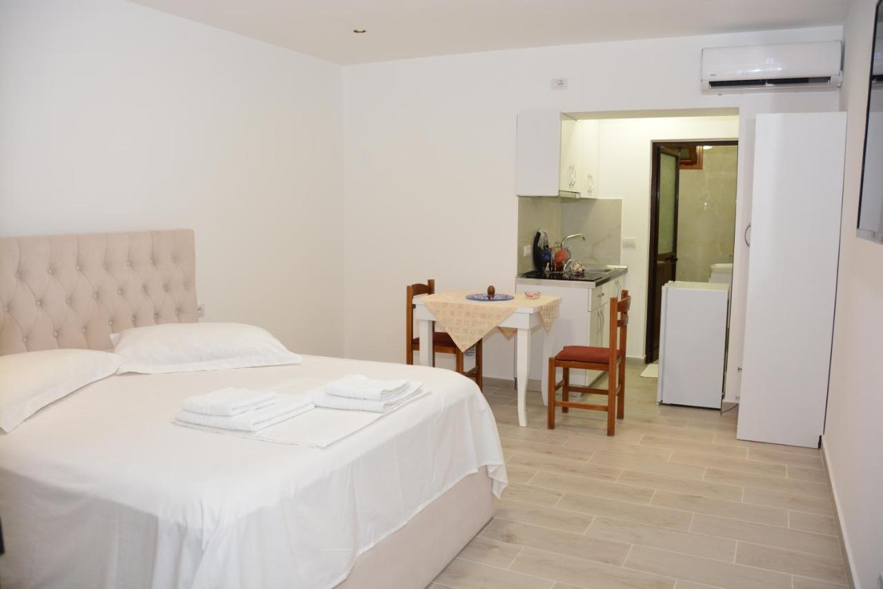 Mico'S Apartments Vlorë Exteriér fotografie