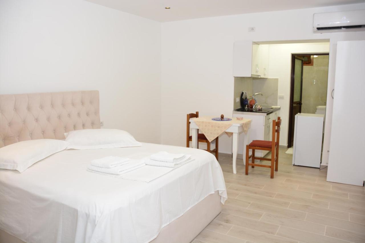 Mico'S Apartments Vlorë Exteriér fotografie